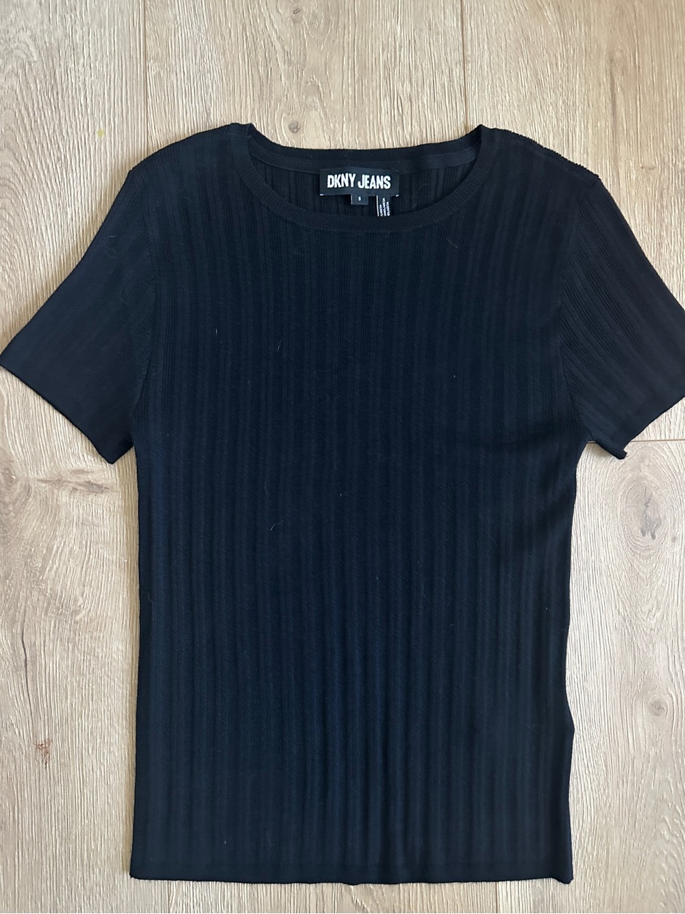 DKNY Black Ribbed Short Sleeve Crewneck Tee